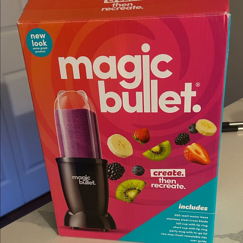 Magic Bullet Blender with Black Base